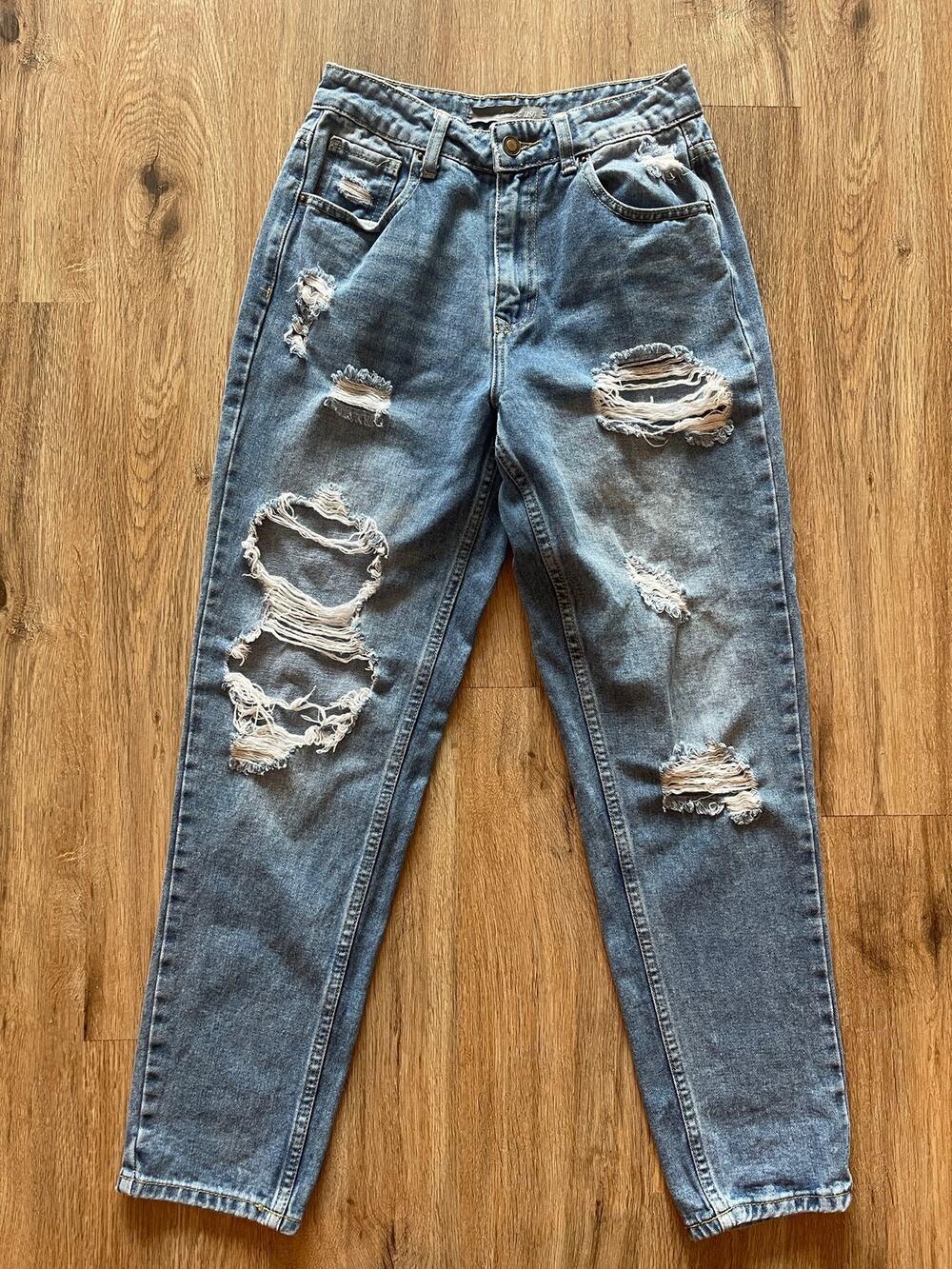 Cali 1850 Women's Distressed Jeans Size 1